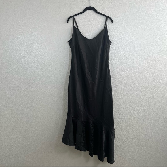 NWT Lulus Strictly Romance Black Satin Asymmetrical Tiered Midi Dress XL - Picture 4 of 7
